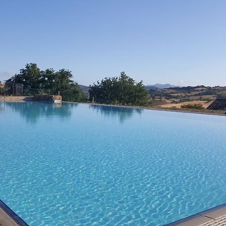 Agriturismo Casa Montecucco Джункарико Экстерьер фото