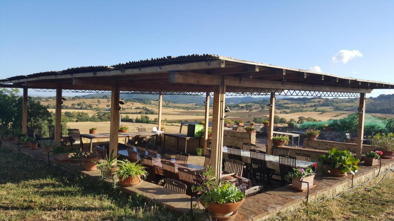 Agriturismo Casa Montecucco Джункарико Экстерьер фото