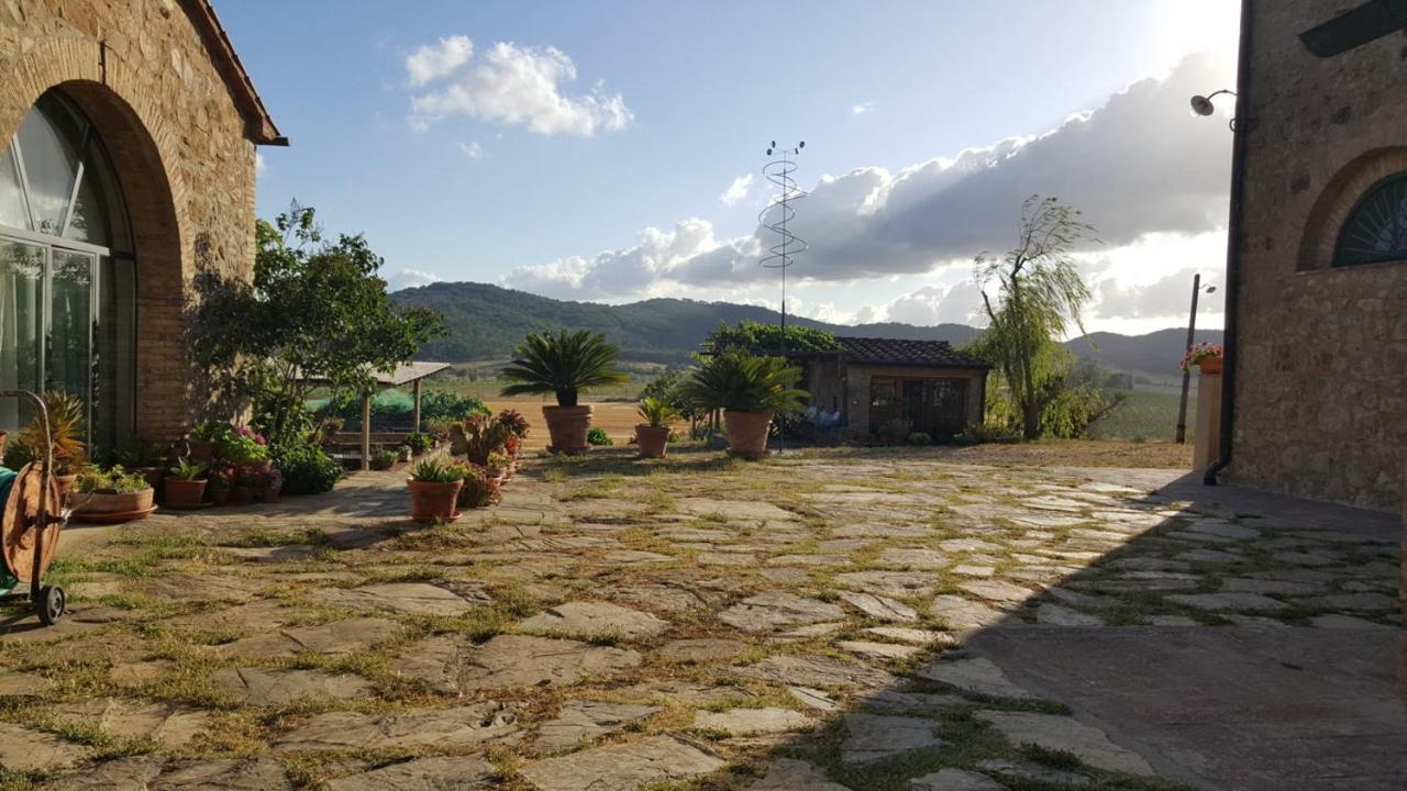 Agriturismo Casa Montecucco Джункарико Экстерьер фото