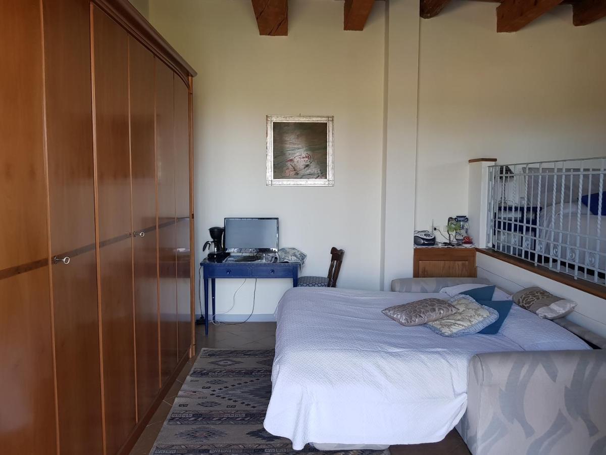 Agriturismo Casa Montecucco Джункарико Экстерьер фото