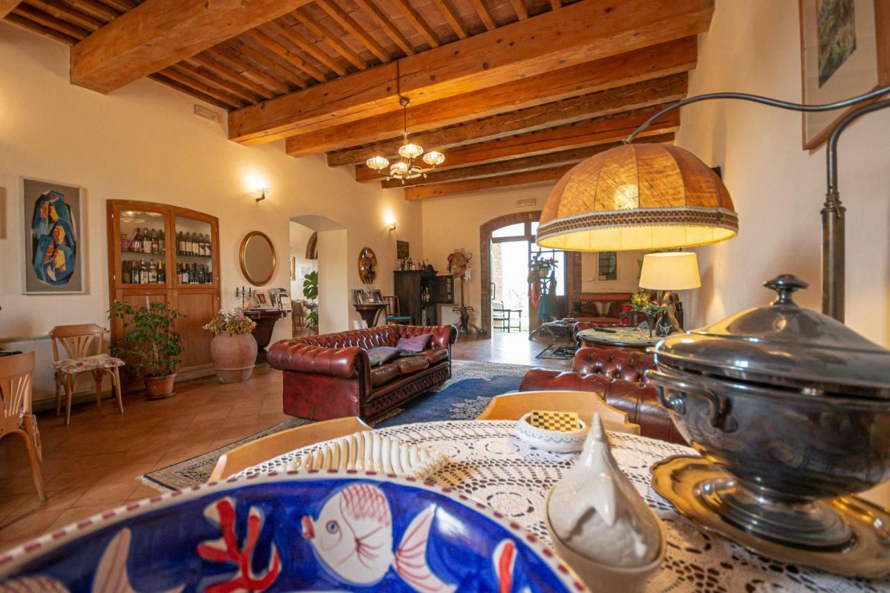 Agriturismo Casa Montecucco Джункарико Экстерьер фото